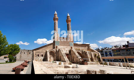 Die minarette der Gökmedrese oder Gök Medrese Sivas, Türkei Stockfoto