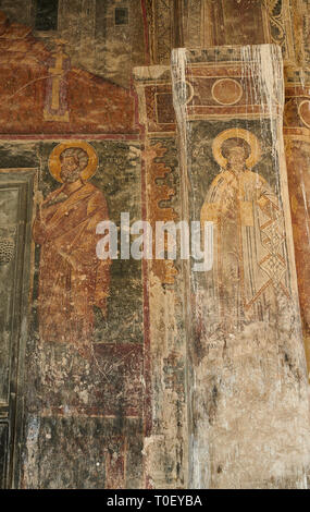 Fotos & Bilder der mittelalterlichen Fresken der Heiligen auf der vorderen Tür der Kathedrale Alaverdi St George & Klosteranlage, die aus dem 11. Jahrhundert, in der Nähe von Telav Stockfoto