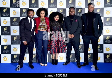 Famalam Cast und Crew (von links nach rechts) Akemnji Ndifornyen, Roxy Sternberg, Gbemisola Ikumelo, Simson Kayo und Tom Moutchi Teilnahme an der Royal Television Society Programm Awards 2019 im Grosvenor House Hotel in London statt. Stockfoto