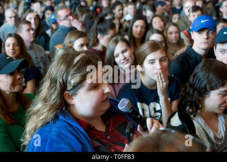 State College, Pennsylvania, USA. 19 Mär, 2019. Beto O'Rourke Besuch der Penn State Universität für ein Meet & Greet mit Studenten während einer März 19, 2019 Kampagne Anschlag in State College, PA, USA. Credit: OOgImages/Alamy leben Nachrichten Stockfoto