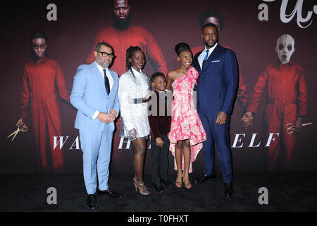 New York, New York, USA. 19 Mär, 2019. 19. März 2019 - New York, New York - Jordan Peele, Lupita Nyong'o, Evan Alex, Shahadi Wright Joseph und Winston Herzog bei Universal Pictures' 'uns' 'Premiere im Museum für Moderne Kunst in Midtown. Photo Credit: LJ Fotos/AdMedia Credit: Ylmj/AdMedia/ZUMA Draht/Alamy leben Nachrichten Stockfoto