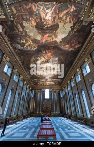 London, Großbritannien. 20. März 2019. Enthüllung der Neu Restaurierten bemalte Halle von Sir Christopher Wren, Old Royal Naval College in Greenwich. Die bemalte Halle öffnet wieder für die Öffentlichkeit am 23. März 2019 nach einer zweijährigen Nationalen Lotterie finanziert Conservation Project, das seine herrlichen lackiert Interieur anschaulich wieder zum Leben erweckt hat. Gemalt von Sir James Thornhill, der erste Künstler, der zum Ritter geschlagen werden, die beträchtliche 40.000 qm Interieur ist ein Meisterwerk der englischen Barockkunst. Credit: Stephen Chung/Alamy leben Nachrichten Stockfoto