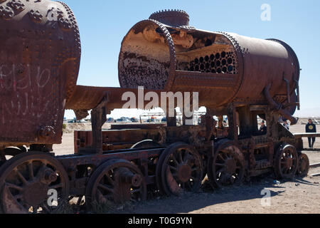 Cemeterio de trenes (Zug Friedhof) in Uyuni Stockfoto