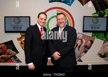 Die erste Verwendung der Präsident der Commonwealth Games Federation Prinz Imran visits Glasgow Hauptsitz 2014. David Grevemberg, Mike Böttcher. Lenny W Stockfoto