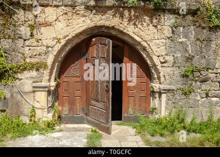 Georgien, Martvili, 01. September 2018 Kloster ist ein Georgianisches Klosteranlage. Martvili-Chkondidi Kathedrale. Stockfoto