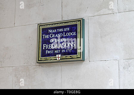 London, Großbritannien - 09.Oktober 2010: Der Grand Lodge in englischer Freimaurer blaue Plakette Denkmal in London, UK. Stockfoto