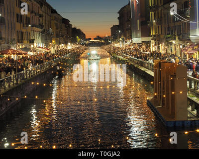 Italien, Lombardei, Mailand, Navigli, Alzaia Naviglio Grande, Kanal Naviglio Grande zwischen dem 12. und dem 14. Jahrhundert Stockfoto