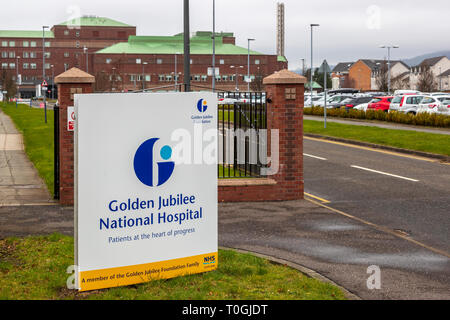 Eingang zu den Scottish NHS Golden Jubilee National Hospital, Clydebank, Glasgow, Schottland, Großbritannien Stockfoto