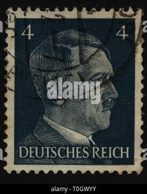 Ns-DEUTSCHLAND - ca. 1941. Briefmarke mit dem Porträt von Adolf Hitler ein deutscher Politiker und Führer der Nsdap 1933-1945. Stockfoto