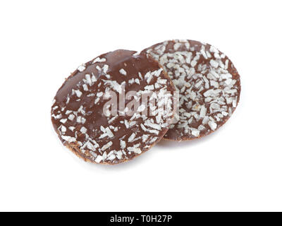 Paar Chocolate Chip Cookies mit Kokosraspeln isoliert auf weißem Stockfoto