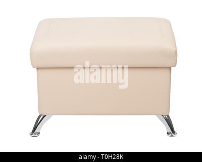 Beige rechteckig Pouf mit Beinen isoliert auf weißem Stockfoto