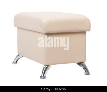 Beige rechteckig Pouf mit Beinen isoliert auf weißem Stockfoto