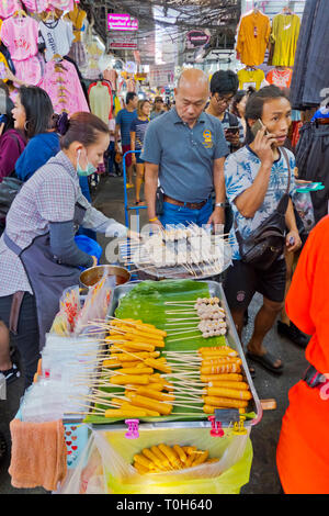 Mobile Garküche, Pratunam Markt, Ratchathewi, Bangkok, Thailand Stockfoto