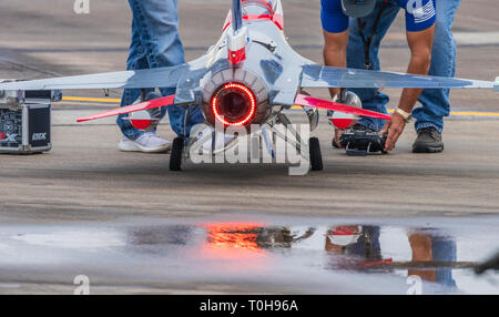 2018 Flügel über Houston Air Show in Houston, Texas. Vorgestellte Elemente enthalten Blue Angels und anderen Luftfahrt bezogene Programme. Stockfoto