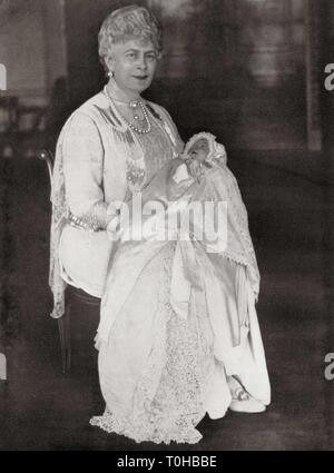 Maria von Teck holding Enkelin Prinzessin Elizabeth Stockfoto