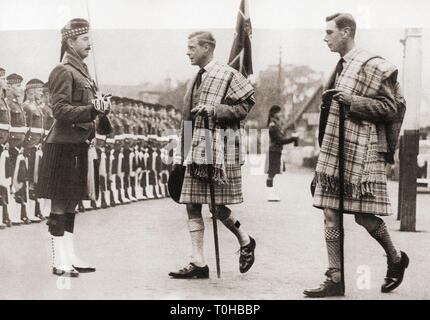 Edward VIII mit König George VI. In Balmoral, Aberdeenshire, Schottland, 1936, Herzog von Windsor, König des Vereinigten Königreichs, Stockfoto