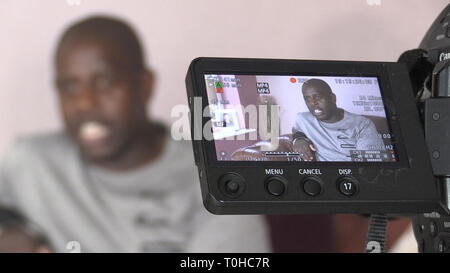 Screengrab von PA Video Der ehemalige Fußballer Lenny Johnrose genommen. Stockfoto