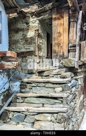 Lokales Haus, Dorf, Harsil Mukhba, Uttarakhand, Indien, Asien Stockfoto