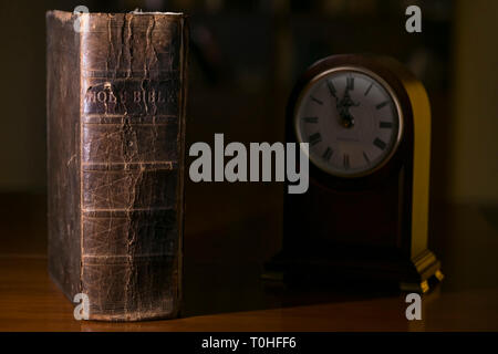Bibel im Wandel der Zeiten Stockfoto