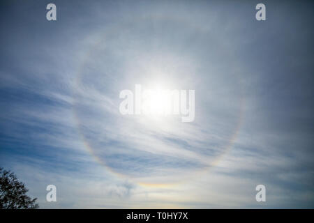 Natürliches Phänomen Sun Halo, Blick vom Vulkan Ätna in Sizilien, Italien Stockfoto