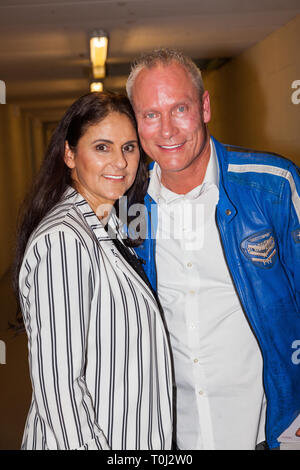 Jürgen Trovato und Marta Trovato von Sterben Trovatos bei der Aufzeichnung der Show "Music Match MyTVplus'im ElbePark. Dresden, 08.03.2019 Stockfoto