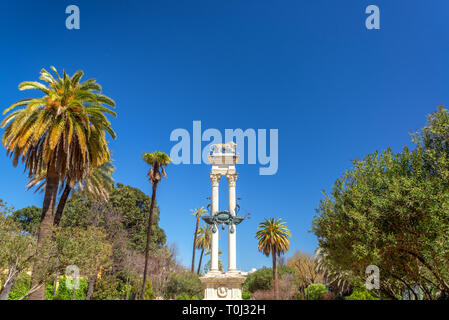 Denkmal von Christoph Kolumbus in den Gärten von Murillo in Sevilla, Spanien Stockfoto