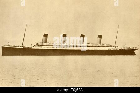 "Die 'Olympic' (White Star Line) auf See', c 1930. Schöpfer: Unbekannt. Stockfoto