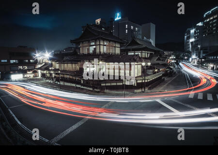 Nacht in Dogo Onsen, Matsuyama, Japan Stockfoto