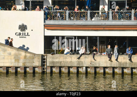 "Restaurant "Grill Royal", Friedrichstrasse, Mitte, Berlin, Deutschland, Restaurant "Grill Royal", Friedrichstraße, Berlin-Mitte, Deutschland Stockfoto