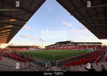 Wrexham, Großbritannien. 20 Mär, 2019. Eine allgemeine Ansicht im Stadion vor der internationalen Fußball-Freundschaftsspiel, Wales v Trinidad und Tobago auf der Pferderennbahn in Wrexham am Mittwoch, dem 20. März 2019. Der Racecourse Ground ist der weltweit ältesten internationalen Boden, hält noch internationale Spiele, es zuerst eine Wales Heimspiel 1877 gehostet werden. Dieses Bild darf nur für redaktionelle Zwecke verwendet werden. Redaktionelle Verwendung nur. pic von Chris Stading/Andrew Orchard sport Fotografie/Alamy Live news Credit: Andrew Orchard sport Fotografie/Alamy leben Nachrichten Stockfoto