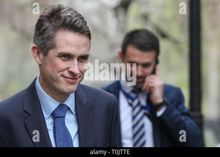 Downing Street, London, UK. 20 Mär, 2019. Gavin Williamson CBE MP. Staatssekretär für Verteidigung. Minister eingeben und Downing Street mehrmals lassen Sie einen erlebnisreichen Tag in Westminster. Credit: Imageplotter/Alamy leben Nachrichten Stockfoto