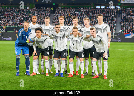 Wolfsburg, Deutschland. 20 Mär, 2019. Jonathan TAH, DFB 5 Lukas KLOSTERMANN, DFB 13 Marcel HALSTENBERG, DFB 3 Kai HAVERTZ, DFB 23 Julian BRANDT, DFB 10 Niklas SUELE, DFB 15 Manuel Neuer, DFB 1 Torhüter, Leroy SANE, DFB 19 Ilkay Gündogan, DFB 21, Joshua KIMMICH, DFB 6 Timo WERNER, DFB 9 DEUTSCHLAND - Serbien Wichtig: DFB-Vorschriften die Verwendung von Fotografien als Bildsequenzen und/oder quasi-Video zu verbieten. Fußball-Freundschaftsspiel, Test, Saison 2018/2019, 20. März 2019 in Wolfsburg, Deutschland. Credit: Peter Schatz/Alamy leben Nachrichten Stockfoto