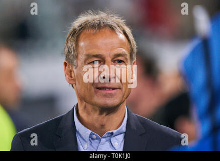 Wolfsburg, Deutschland. 20 Mär, 2019. Jürgen Klinsmann, co Moderator TV, halbe Größe, Porträt, Deutschland - Serbien Wichtig: DFB-Bestimmungen verbieten die Verwendung von Fotografien als Bildsequenzen und/oder quasi-Video. Fußball-Freundschaftsspiel, Test, Saison 2018/2019, 20. März 2019 in Wolfsburg, Deutschland. Credit: Peter Schatz/Alamy leben Nachrichten Stockfoto