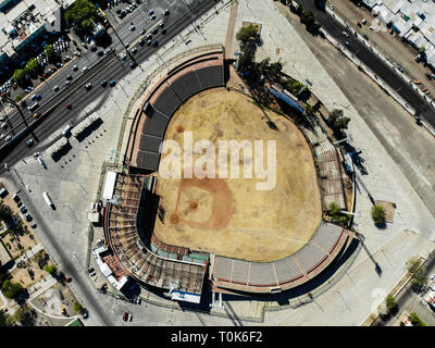 Vista aérea de las gradas, blicher, estacionamiento y Terreno de San Blas o Campo del viejo Estadio de beisbol Hector Espino, Antigua Casa de El equipo de Los Naranjeros de Hermosillo, que en el Beisbol juegan invernal de la la Liga Mexicana del Pacifico, LMP Hermosillo Sonora 16 Mayo 2018. (Foto: NortePhoto/Luis Gutierrez). . . Pclades: Diamante, Pasto, pasto Seco, seco, desértico, Aeroplano, viejo, alt, Césped, Amarillo, cenital, Plano de Picada, Baseball, Baseball finden, Stadion, Estadio de Beisbol, Sport, Deporte, sport Komplex, Stockfoto