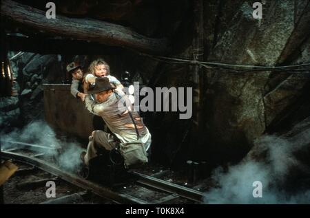 INDIANA JONES UND DER TEMPEL DES TODES, JONATHAN KE QUAN, Harrison Ford, Kate Capshaw, 1984 Stockfoto