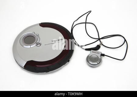 Jahrgang 1990 Philips Discman mit Controller Stockfoto