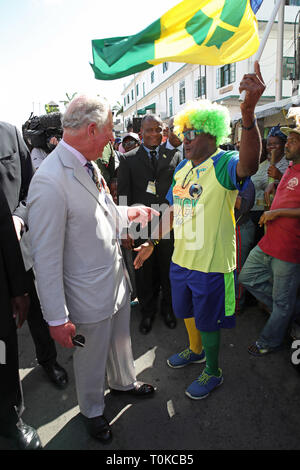 Der Prinz von Wales bei einem Besuch in Kingstown, St. Vincent und die Grenadinen, als Teil eines Tages zur Besichtigung der karibischen Insel. Stockfoto