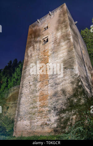 Die Kleinkinder Turm an der Promenade der Türme, Alhambra. Stockfoto