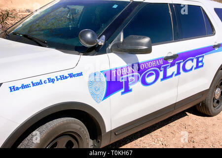 Tohono O'Odham Indianerreservat Polizei Fahrzeug in San Xavier Mission in Arizona Stockfoto