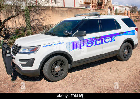 Tohono O'Odham Indianerreservat Polizei Fahrzeug in San Xavier Mission in Arizona Stockfoto