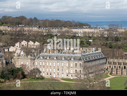 Allgemeine Ansicht der Palast von Holyroodhouse in Holyrood, Edinburgh, Schottland, Großbritannien Stockfoto