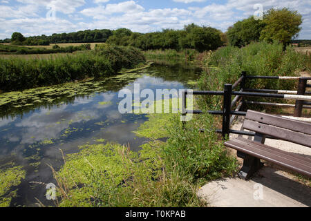 73171 Canal an Turnerwood Schlössern. Stockfoto