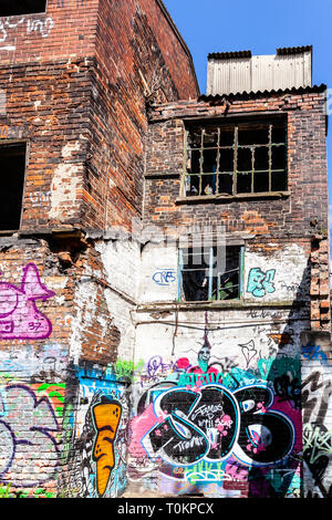 Sheffield Graffiti, im Zentrum der Stadt auf einige alte Gebäude. Stockfoto