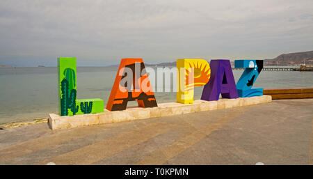 Ein willkommenes Zeichen auf dem Malecon, entlang der Bucht von La Paz, in La Paz, Baja, Mexiko. Stockfoto