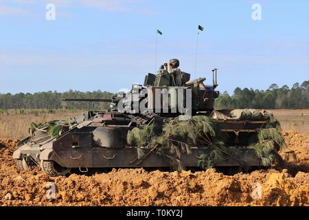 Soldaten aus dem 2., 7. Bataillon der Infanterie Regiment, 1st Armored Brigade Combat Team in Ihren Bradley kämpft für Marne Fokus in Fort Stewart, Ga Marne Schwerpunkt ist der Höhepunkt home station Schulungsveranstaltung für die Mission die Bereitschaft der 2. Brigade Combat Team, 3rd Infantry Division als Sie für Ihre kommende Rotation auf die National Training Center in Fort Irwin, CA vorbereiten. Stockfoto