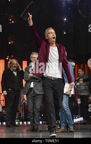 Sanremo Junge 2019, ein jugendlich Talent zeigen, die Teil der Sanremo Musikfestival in Sanremo, Italien. Mit: Giovanni Vernia Wo: Sanremo, Ligurien, Italien Wann: 15 Feb 2019 Bild: IPA/WENN.com ** Nur für die Veröffentlichung in Großbritannien, den USA, Deutschland, Österreich, Schweiz ** verfügbar Stockfoto