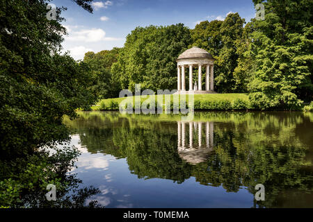 Leibniz Tempel im Georgengarten Hannover als Teil der Herrenhäuser Gärten, Niedersachsen, Deutschland Stockfoto