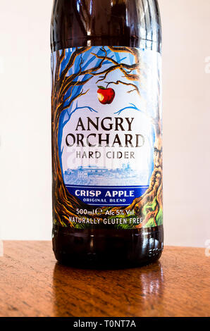 Eine braune Flasche wütend Orchard hard Cider in den USA hergestellt Stockfoto