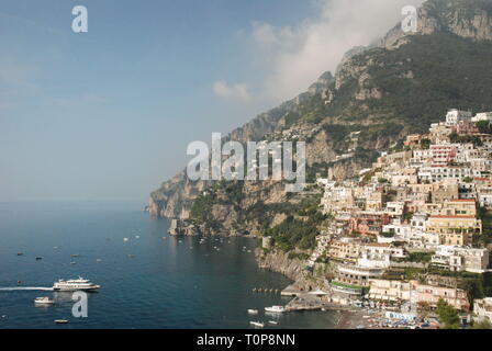 Positano von oben Stockfoto