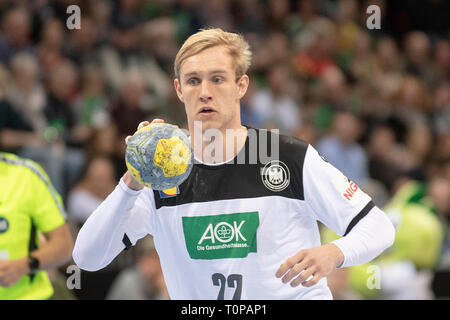 Marian MICHALCZIK (GER), in Aktion, halb Bild, halb Abbildung; Handball Laenspiel der Maenner, Freundschaftsspiel, Deutschland (GER) - Schweiz (SUI) 27:29 in Düsseldorf / Deutschland am 09.03.2019 | Verwendung weltweit Stockfoto